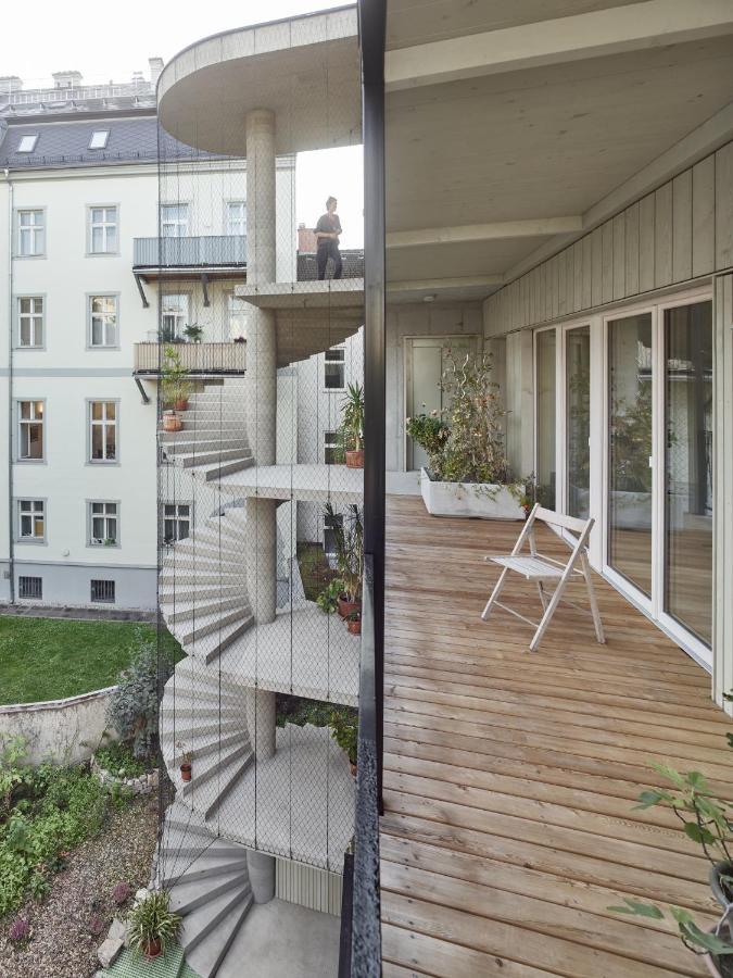 Stilvoll Und Luftig Im Herzen Von Linz Buitenkant foto
